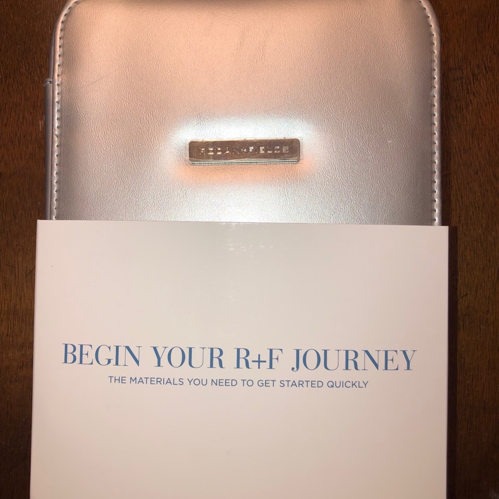 Rodan + Fields consultant portfolio kit